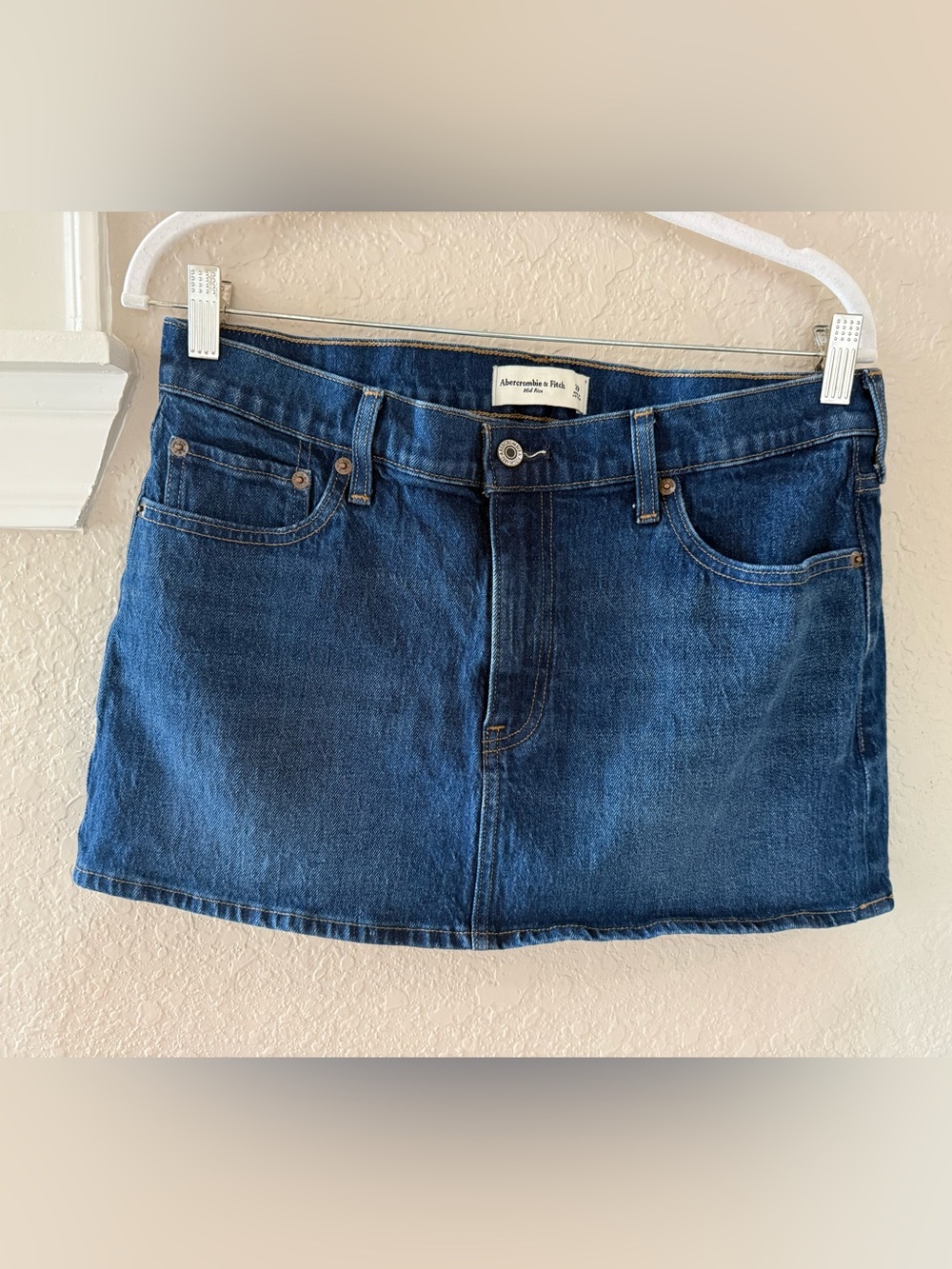 Abercrombie & Fitch Blue Denim Skirt 29 - Picture 2 of 3